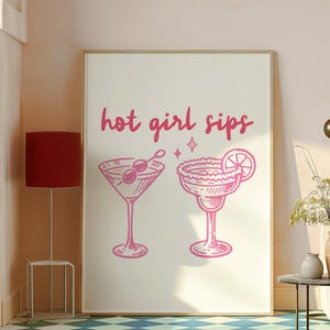 Impresión de chica sexy bebiendo, arte de pared retro, póster de cóctel, impresión de moda, descarga digital, decoración de pared, arte imprimible, póster de verano, arte de carrito de bar