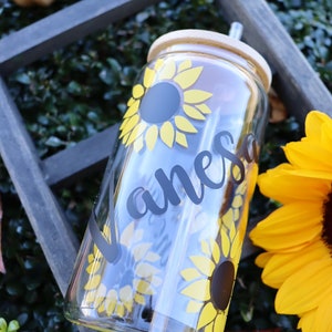 Sunflower Glass Cup With Bamboo Lid and Straw With Name - Personalized Sunflower Glass Cup - glass Cup with Name Sunflowers - Sunflower Cup
