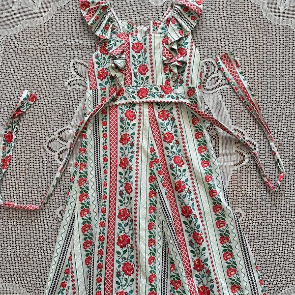 Adorable 1970's Red Roses Mini Dress