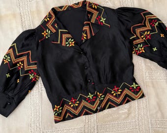 Vintage Romanian Embroidered Blouse C. 1930 - Size XXS/XS