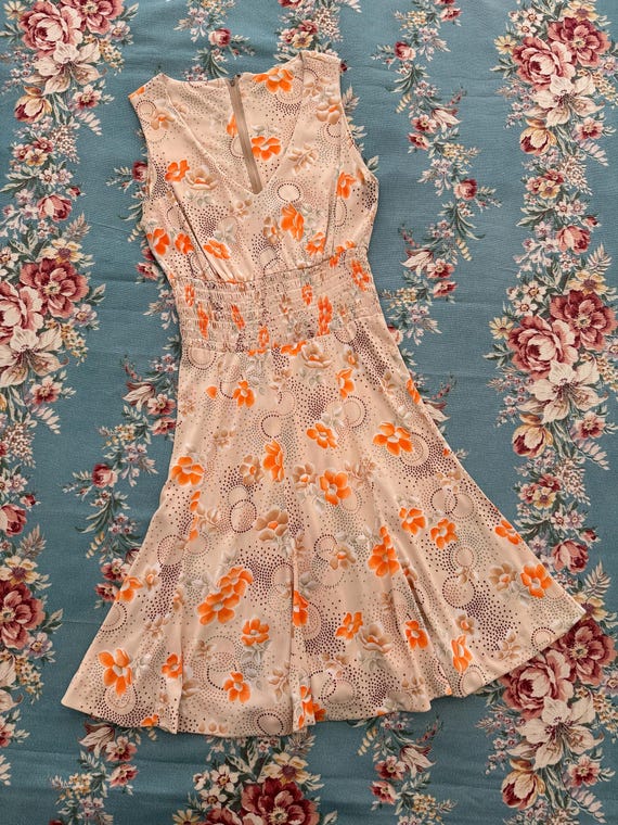 1970's Peachy Floral Flirty Dress