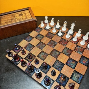 Chess set - Chessboard with Pieces & Box, Wood and Epoxy Resin