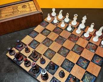 Chess set - Chessboard with Pieces & Box, Wood and Epoxy Resin