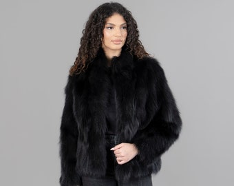 Fox fur jacket with a collar in black color