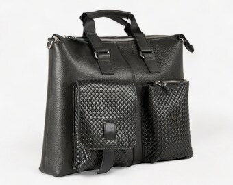 Genuine Leather Briefcase In Black Color With Exterior Pockets And A Zipper Closure