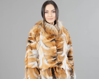 Fox Fur Jacket In Golden Color With A Collar