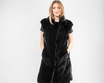 Mink fur vest in black color
