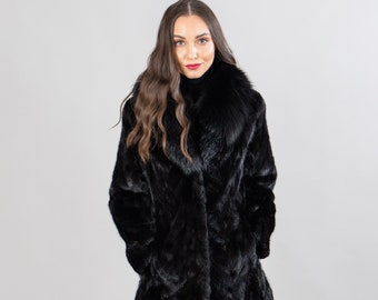 Luxurious Black Mink Jacket with Stylish Fox Fur Accents
