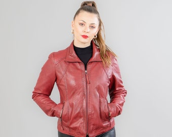 Lamb leather jacket in red color
