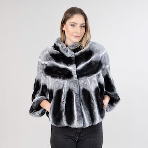 Luxurious Rex Rabbit Fur Cape in Gray Shades - Timeless Elegance