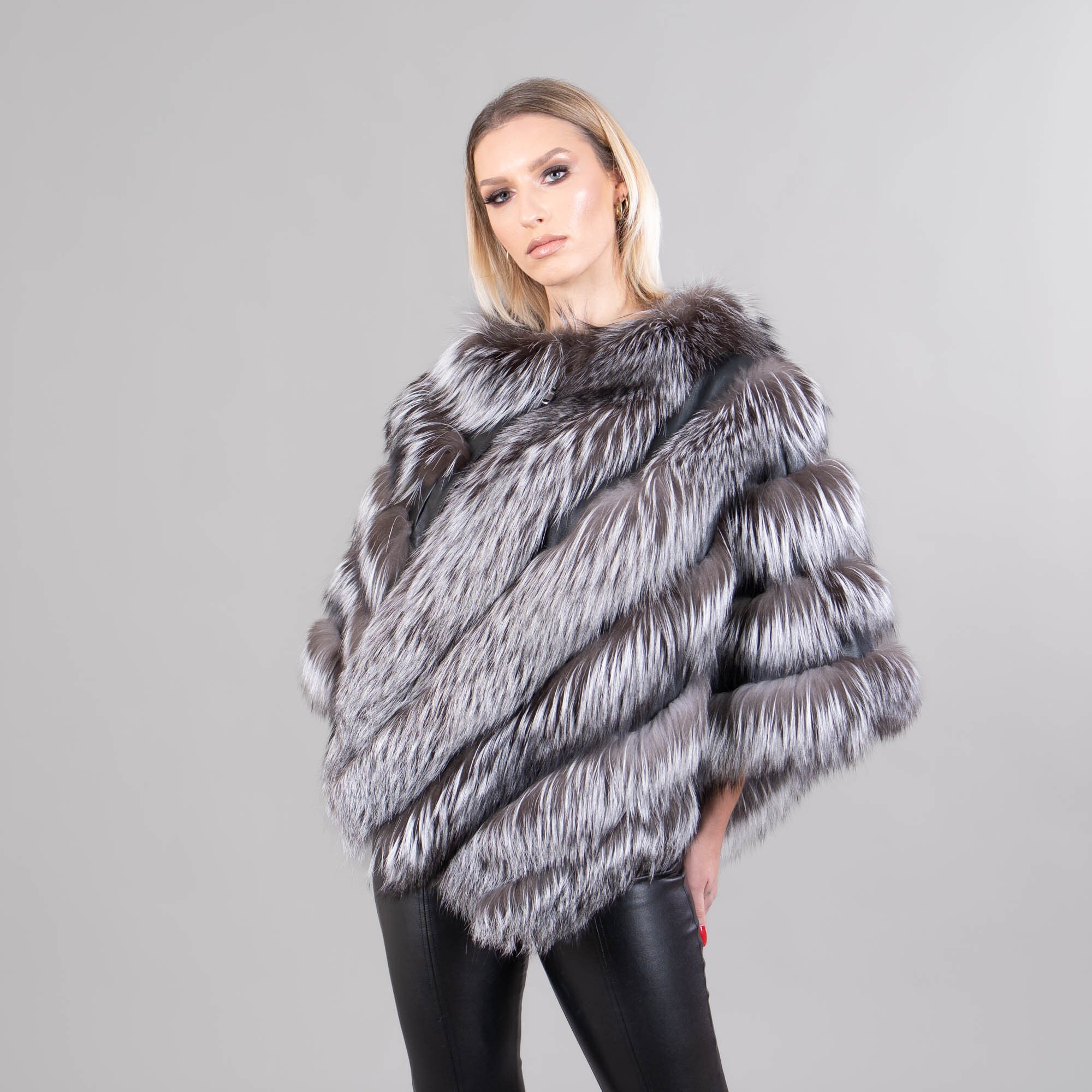 完売【sheller】FOX fur cape coat FOX fur cape coat – shéller / シェリエ