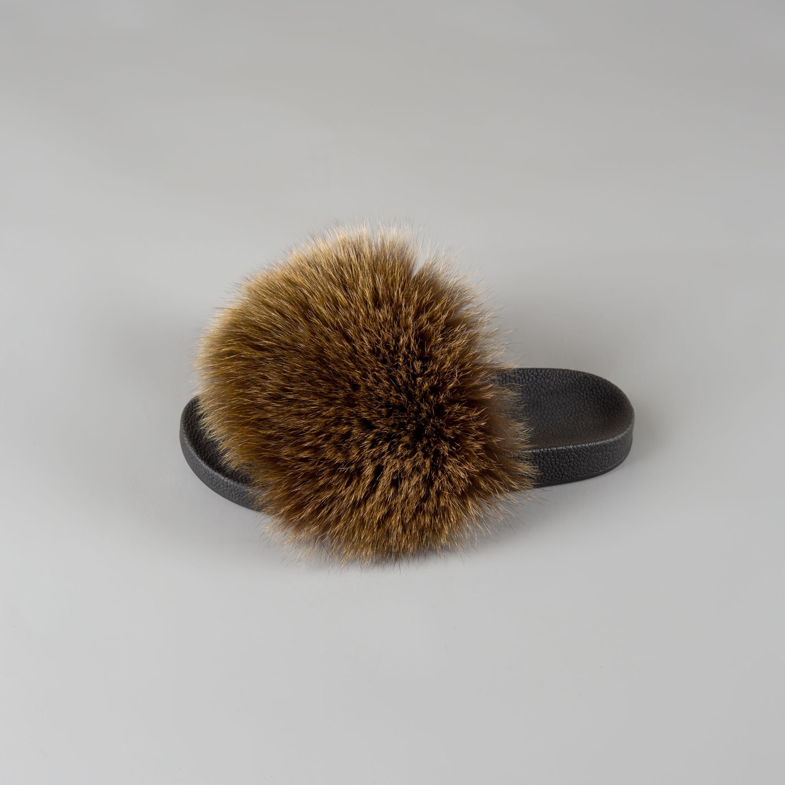 fur brown slides