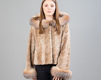 Beige Short Mink Fur Jacket With Fox Fur Details Women's