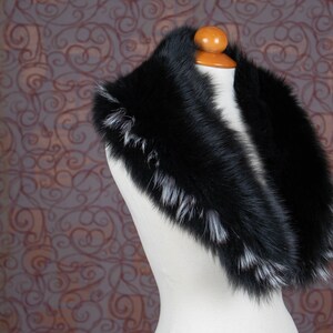 Real Fox Fur Collar In Black Color With White And Silver Details Detachable Wrap Women Winter image 3