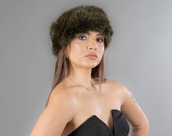 GREEN Dyed FOX Headband, Scarf, 24” L, Certified Vintage Fur  display picture 1