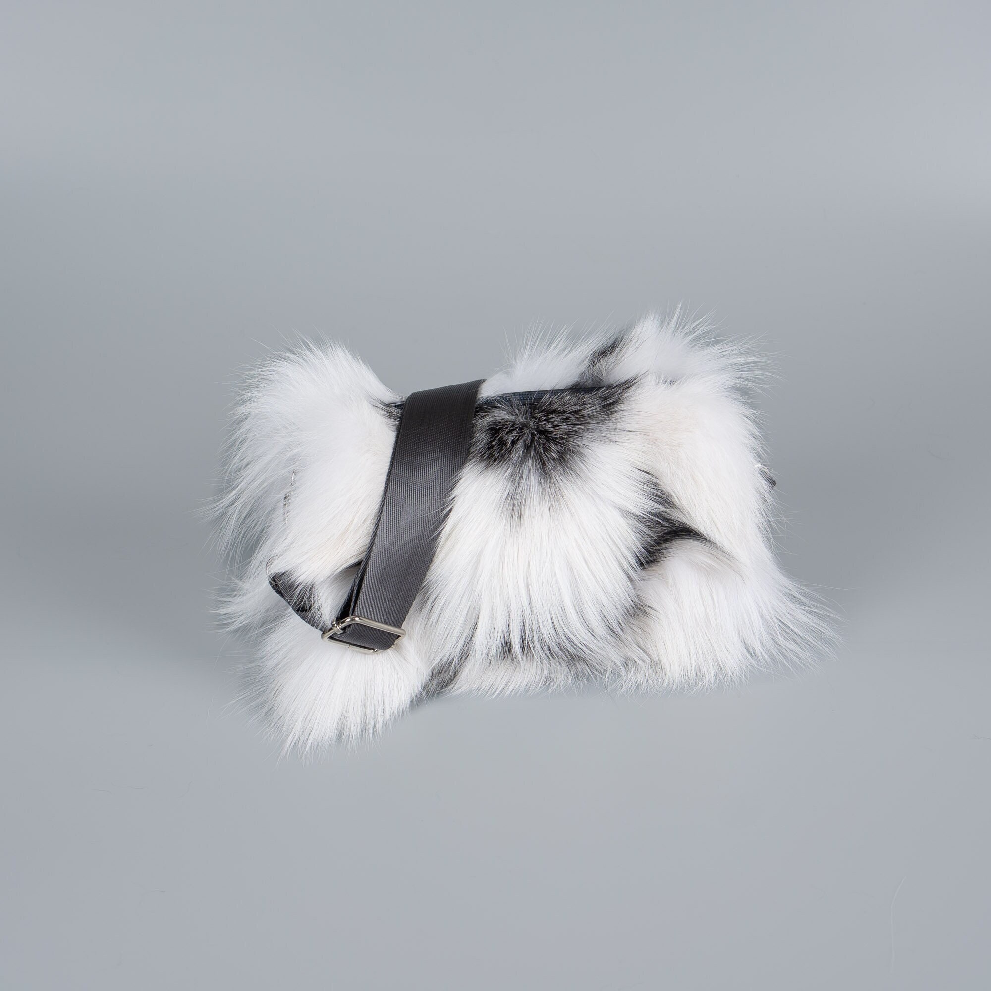 Luxurious Adjustable-strap Crossbody Bag in White Black