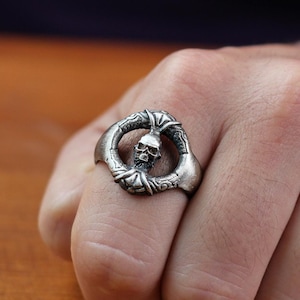 Unique Skull Ring for men, Gift for Biker, Men Thumb Ring, Gothic Jewelry Gift, Skull Knuckle Ring, Handmade Punk Ring, Gift for Boyfriend