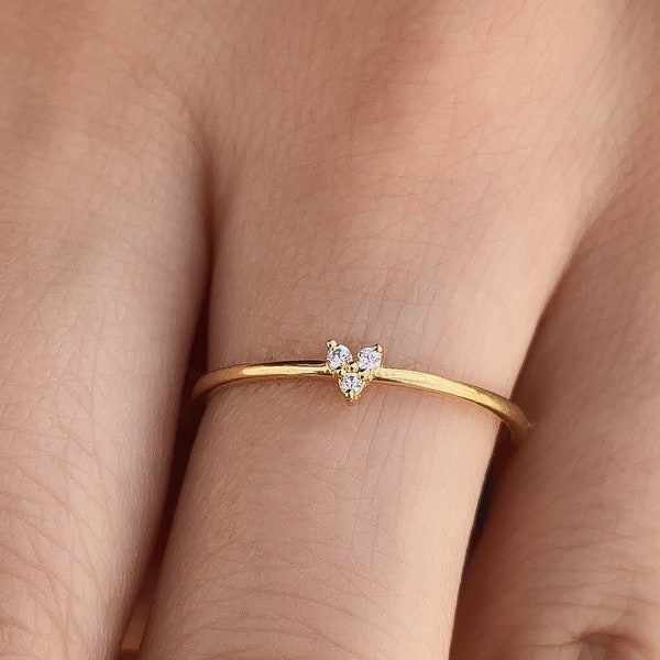 Petite bague coeur en or massif 14 carats, petite bague coeur, bague en or superposable, bijoux minimalistes, bague coeur délicate, bague de promesse pour elle