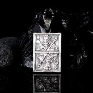 Collier de cartes à jouer roi de pique en argent sterling 925, pendentif carte de poker gothique fait main pour homme, cadeau unique pour les amateurs de jeux de cartes