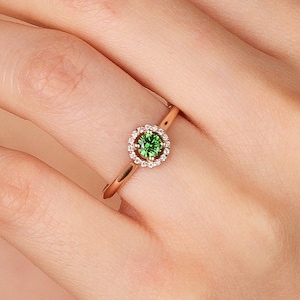 14k Solid Gold Emerald Ring for Women, Emerald Gold Engagement Ring, Dainty Emerald Promise Ring, Minimalist Gold Ring