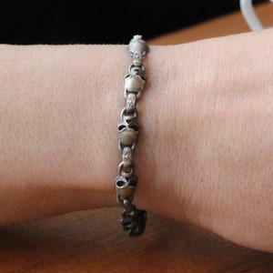 925K Sterling Silver Skull Bracelet, Heavy Chain Bracelet, Creepy Jewelry Gift for Him, Goth Bracelet, Skull Jewelry, Punk Gift for Men