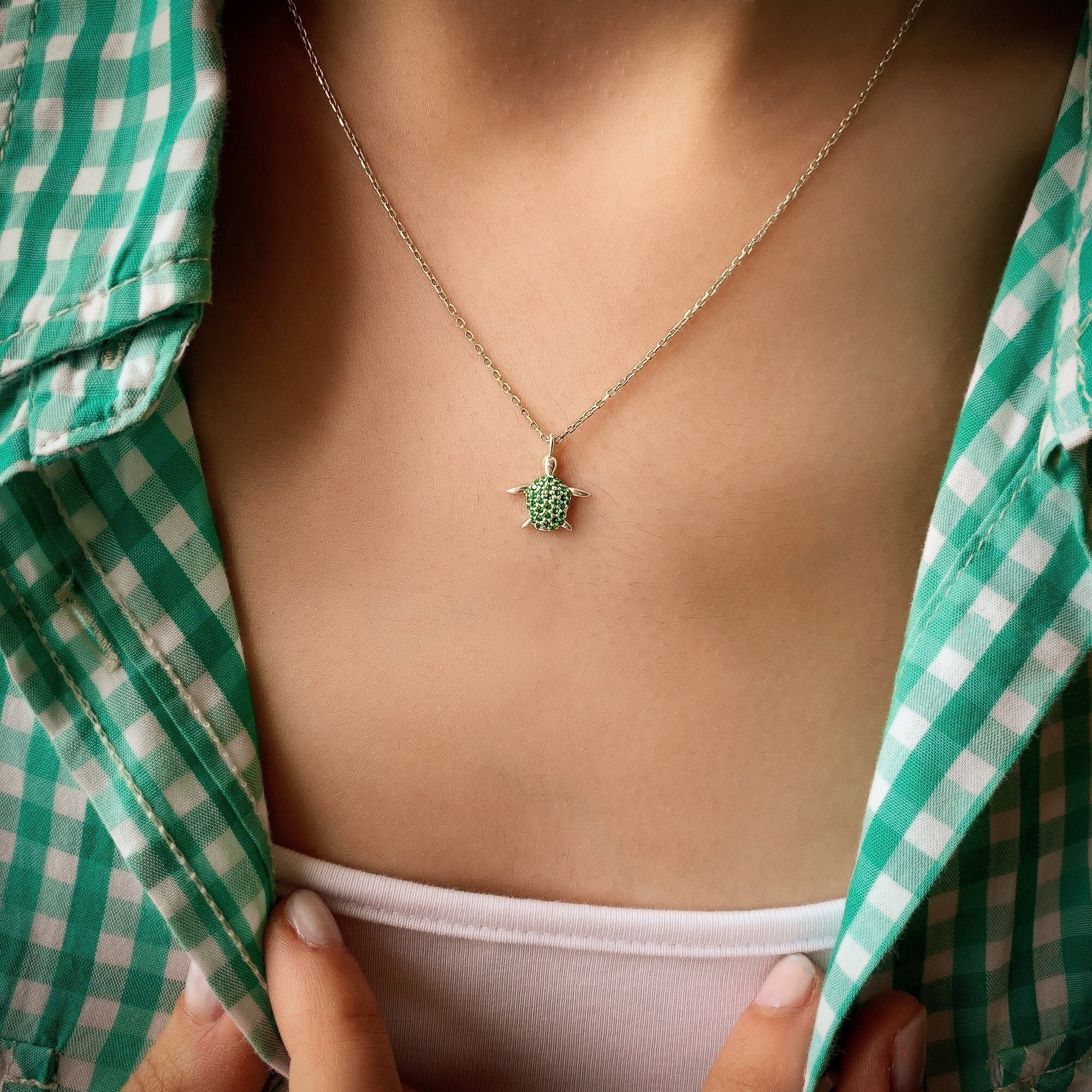 Emerald Turtle Necklace, Dainty Tortoise Necklace, Minimalist Zircon Turtle Pendant, Natural Gemstone Necklace, Emerald Turtle Jewelry