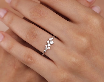 Zierlicher Diamant Cluster Ring: 14K Gold Hochzeitsschmuck