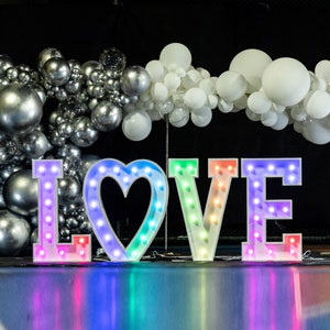 Cartas de marquesina de amor, carteles grandes multicolores de 3 pies / 4 pies, para fiestas, números de eventos gigantes, planes de cartas de amor de marquesina, cartel de marquesina de deshierbe colorido