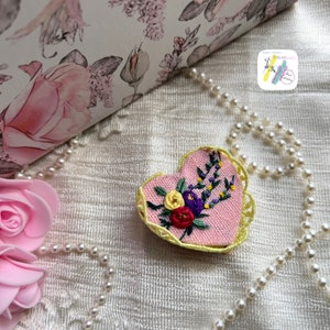 Hand Embroidered Brooch, floral design brooch, Valentine’s Day gift , gift for her,handmade gift, pin brooch, peach pink brooch, rose design