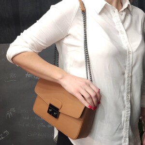 Leather chain bag