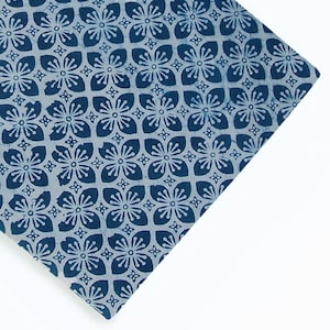 Indigo blommigt bomullstyg: Handtryckt geometriskt quiltmaterial