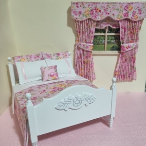 Dollshouse bedding & curtain set