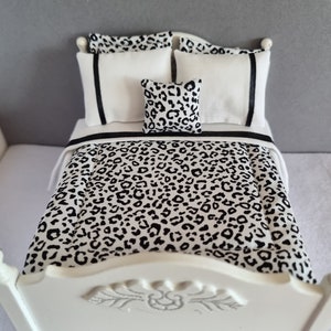 Dollshouse bedding set
