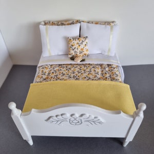 Dollshouse bedding