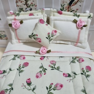 Dollshouse bedding set