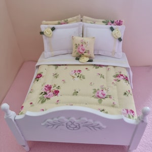 Dollshouse bedding set