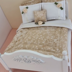 Dollshouse bedding set