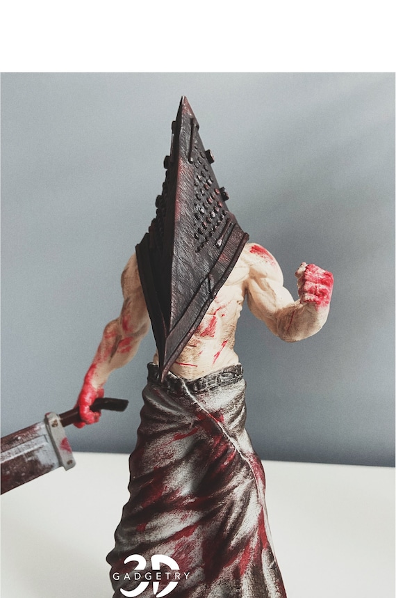 Silent Hill Pyramid Head Statue12'' Horror Decor 