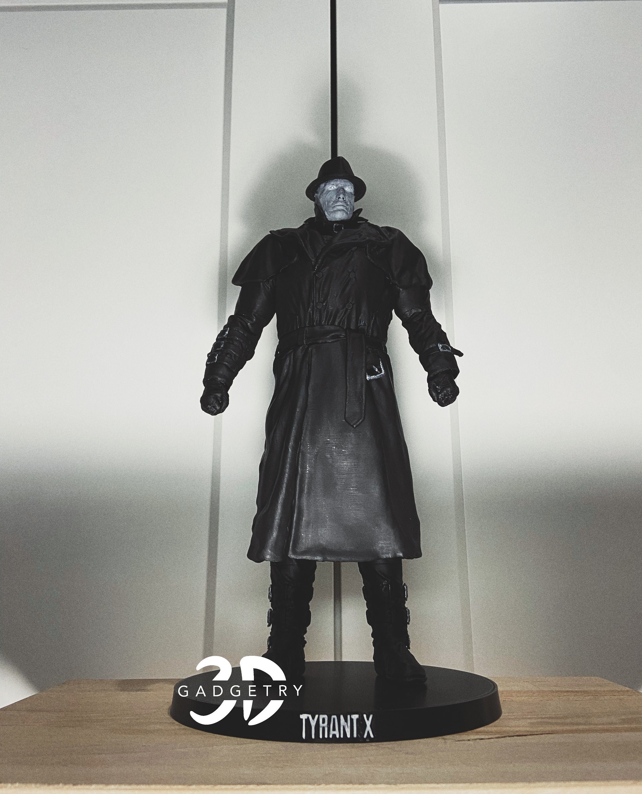 Mr X vs Nemesis - Resident Evil - Pin