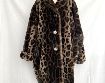 Vintage 70s/80s Luxury Coat Faux Leopard Fur Oversize JOLIPEL by