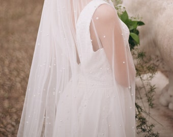 Light ivory veil Pearl Bridal Veil Bridal Veil with Pearls Long white Wedding Veil Simple Veil Single Layer Veil Bright Veil