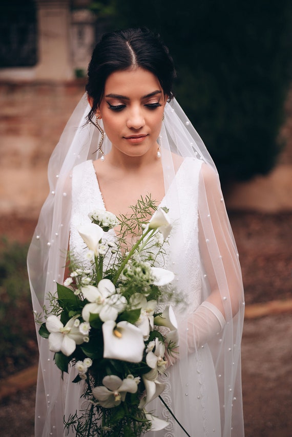Velo Da Sposa Chapel In Tulle Avorio Con Bordo In Perle E Pettine | Lusso 2 Metri