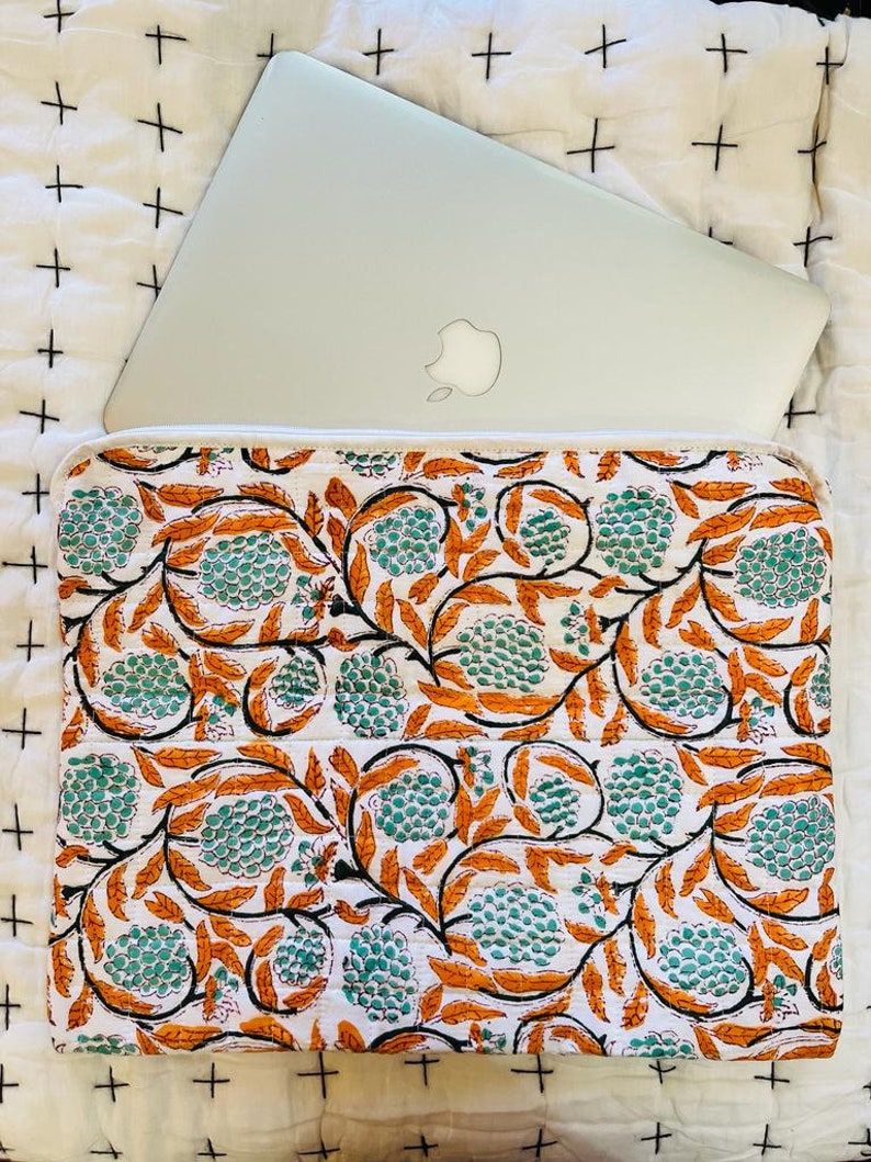 Handgemachte Laptop Hülle Boho Block Print MacBook Hülle, Laptop Tasche, iPad Tasche, Tablet Schutz, gesteppte Laptop-Hülle aus Baumwolle Laptop Sleeve:-01