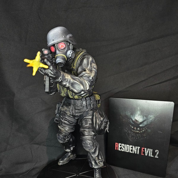 Hunk Resident Evil 2 1/6 Figure with removable muzzle flash