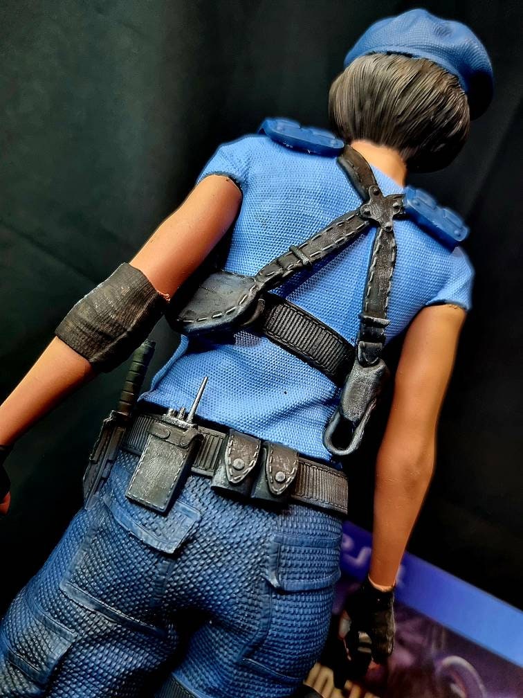 Resident Evil Jill Valentine 1/6 STARS figure w/ base -  Portugal