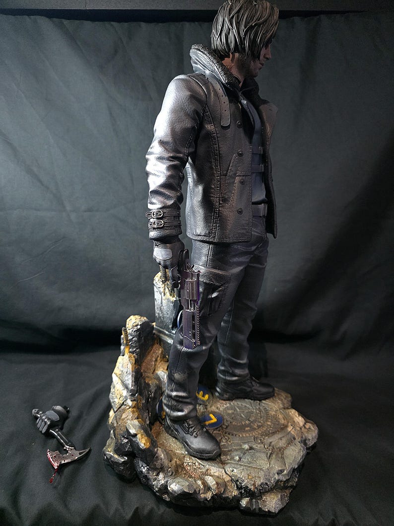 Resident Evil Requiem Leon Kennedy 1/6 Scale Premium Statue (Jacket) image 6