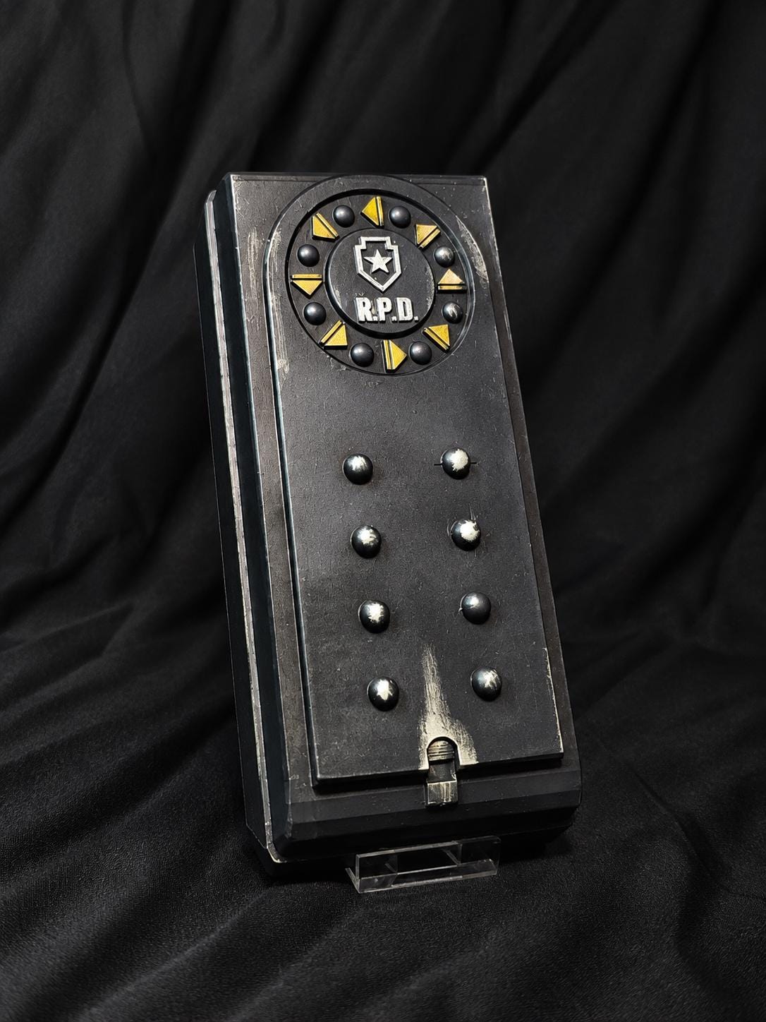バイオハザード2対応のポータブル金庫（実物大） - Etsy 日本