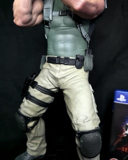 1/6スケール クリス・レッドフィールド BSAA バイオハザード5対応