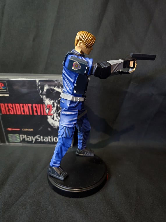 Resident Evil 2 Leon Kennedy Low Poly Series - Etsy