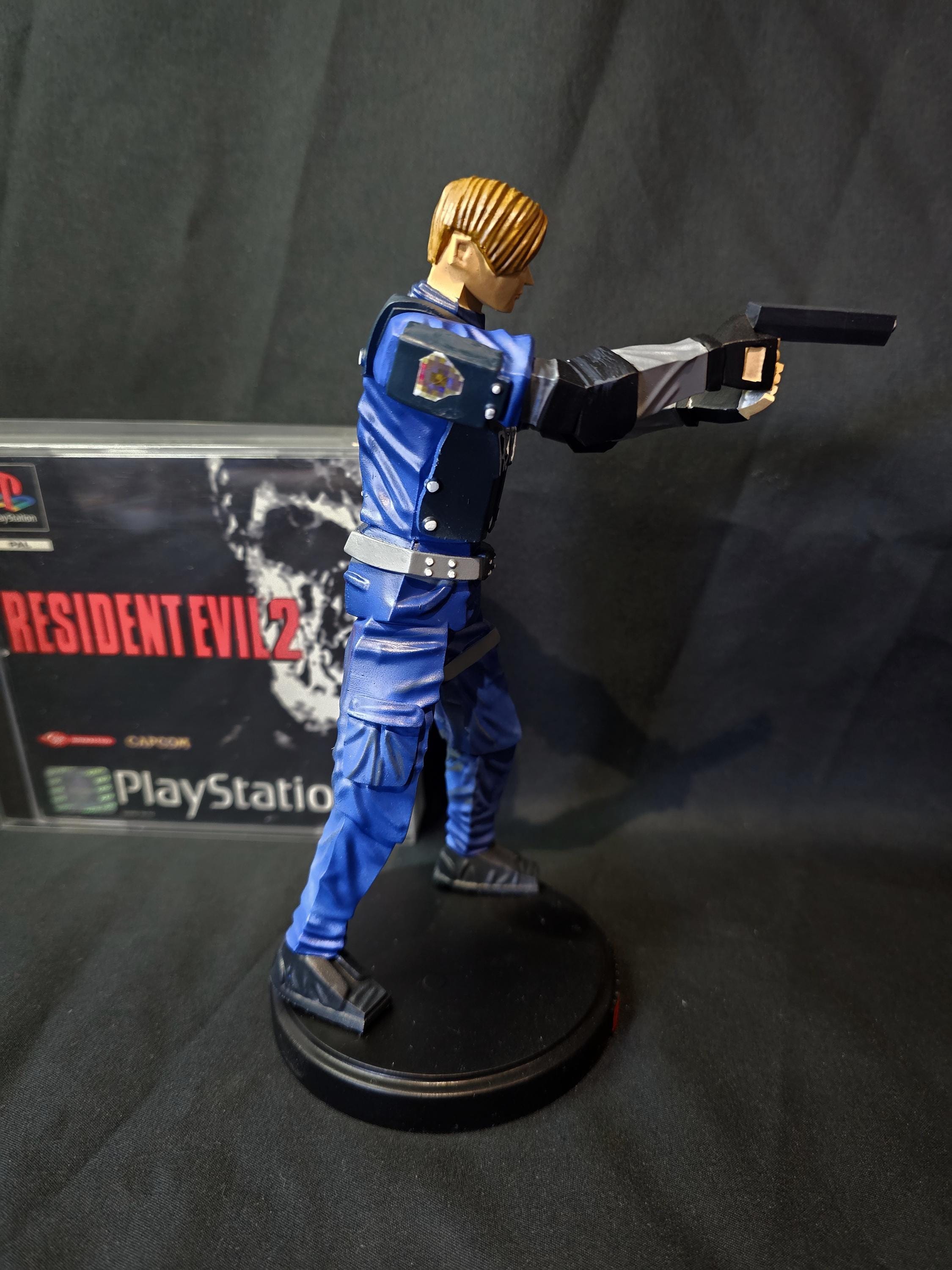 Resident Evil 2 Leon Kennedy Low Poly Series - Etsy